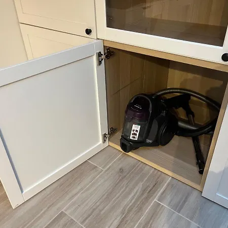 Feelhome With Kitchen