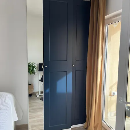 Feelhome With Kitchen *