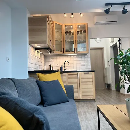 Feelhome With Kitchen 크라쿠프