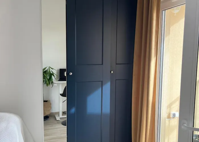 Feelhome With Kitchen *