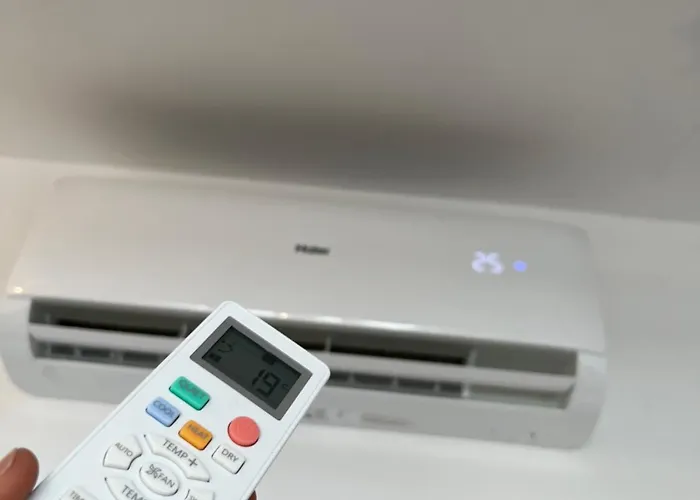 Feelhome With Kitchen