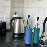 Feelhome With Kitchen Apartamento
